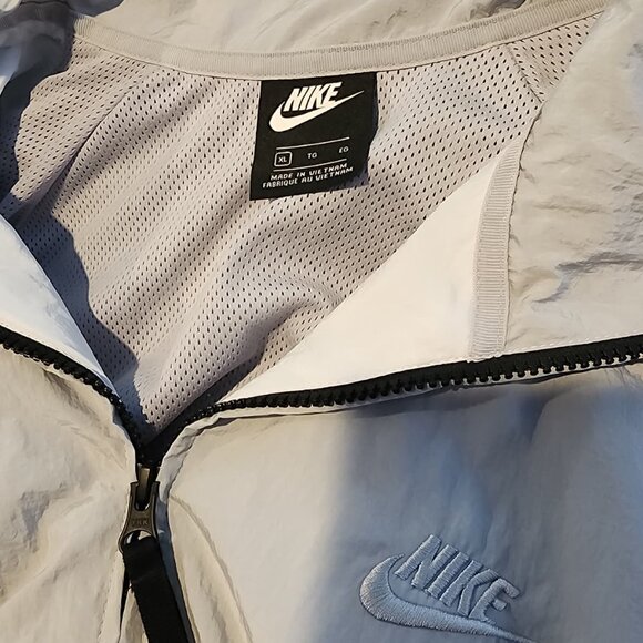 Sz XL - Nike Big Swoosh Windbreaker Jacket🔥New Full Zip Woven Grey Jacket - Picture 11 of 13